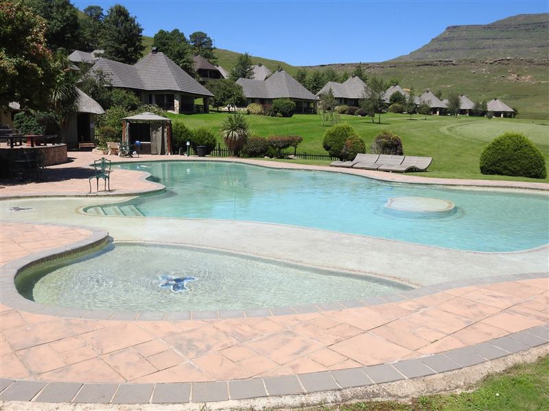 Drakensberg Gardens Fairways Heartwood Mountain Cottage