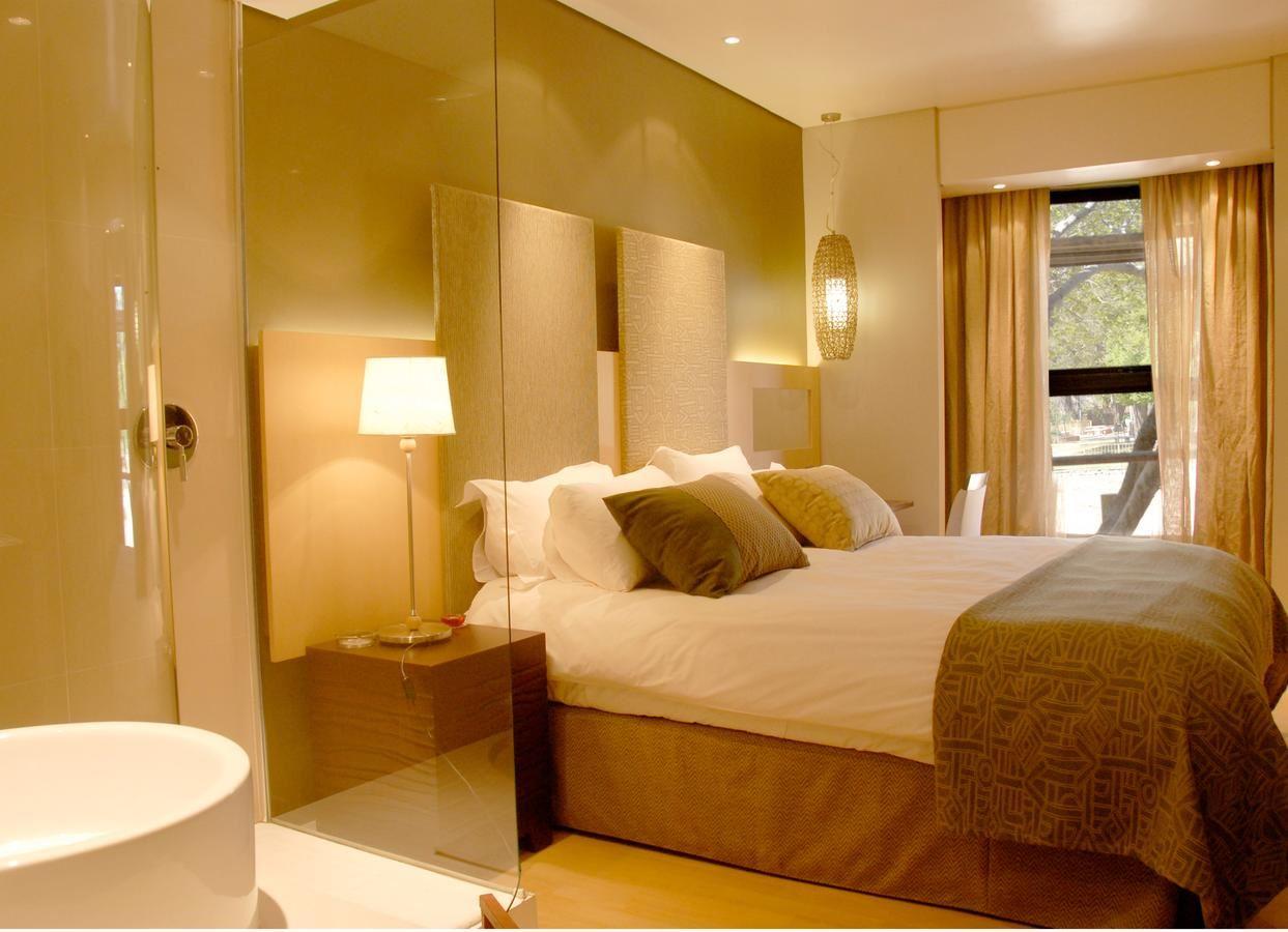 Protea Hotel by Marriott Bloemfontein Willow Lake Affordable Deals Book SelfCatering or Bed