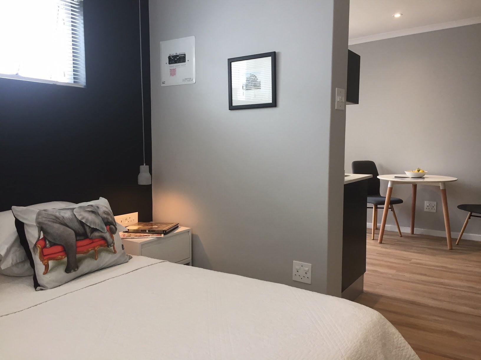 Central Claremont Garden Apartment location