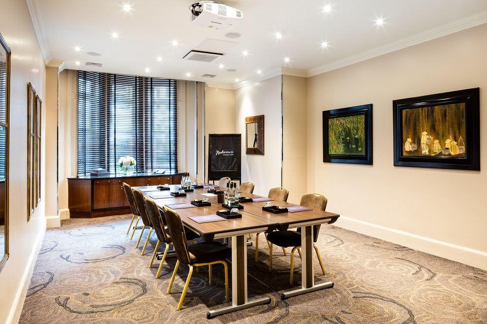 Radisson Blu Edwardian, Kenilworth Get the Best Deal