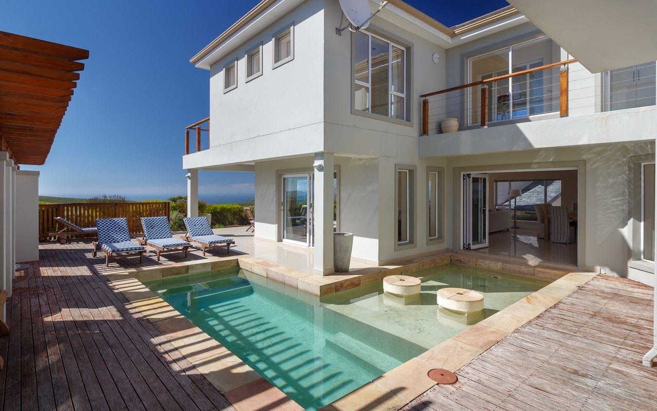 Seascape Golf Villa Book Your Dream SelfCatering or Bed and