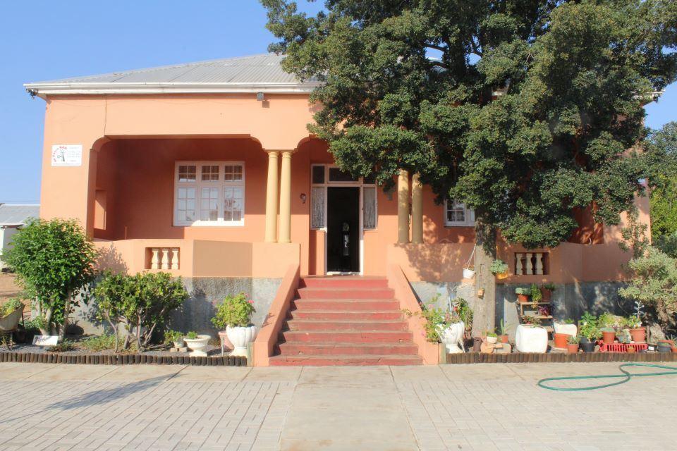 De Doorn Guest House Secure Your Hotel, SelfCatering, or Bed and