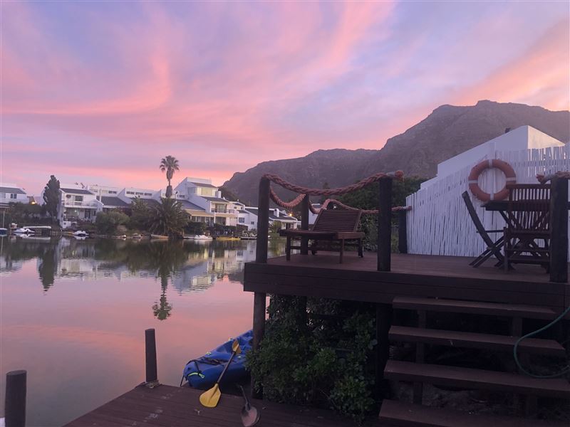 Marina Beach House Special Deals and Offers Book Now!