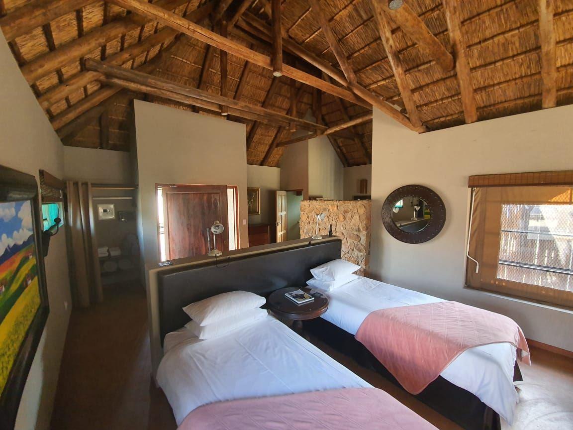 Newburg Lodge, Elements Golf Estate Secure Your Hotel, SelfCatering