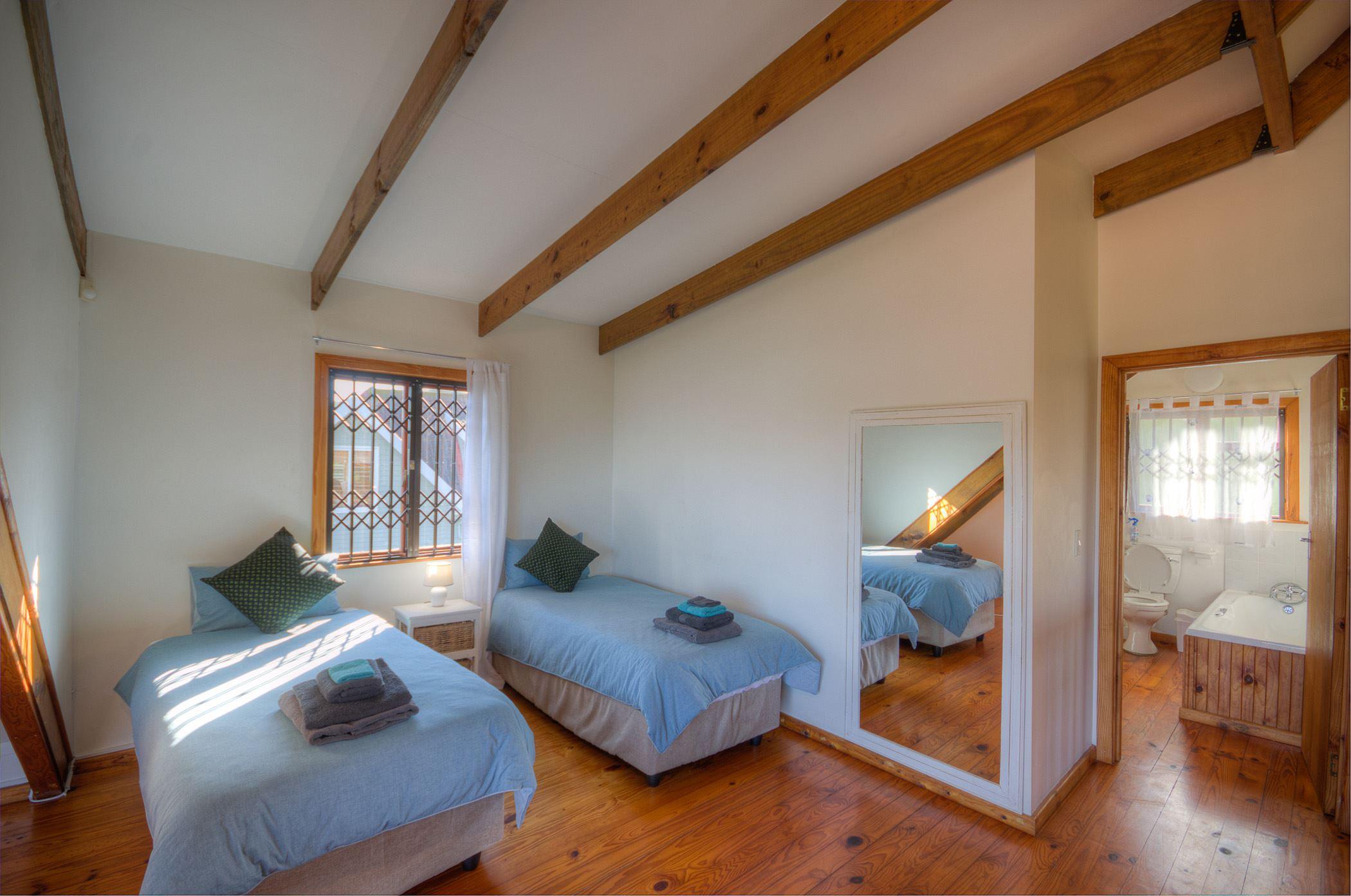 Lark House, Peaceful Mountain House with Views over False Bay Special