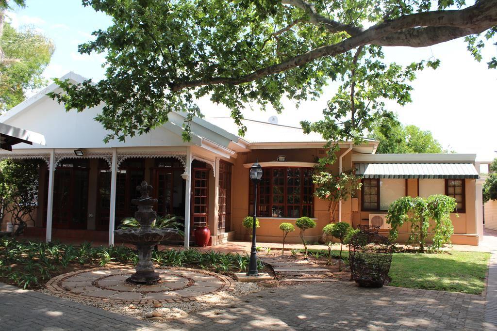 Loerie Inn Guesthouse Find Your Perfect Lodging, SelfCatering, or