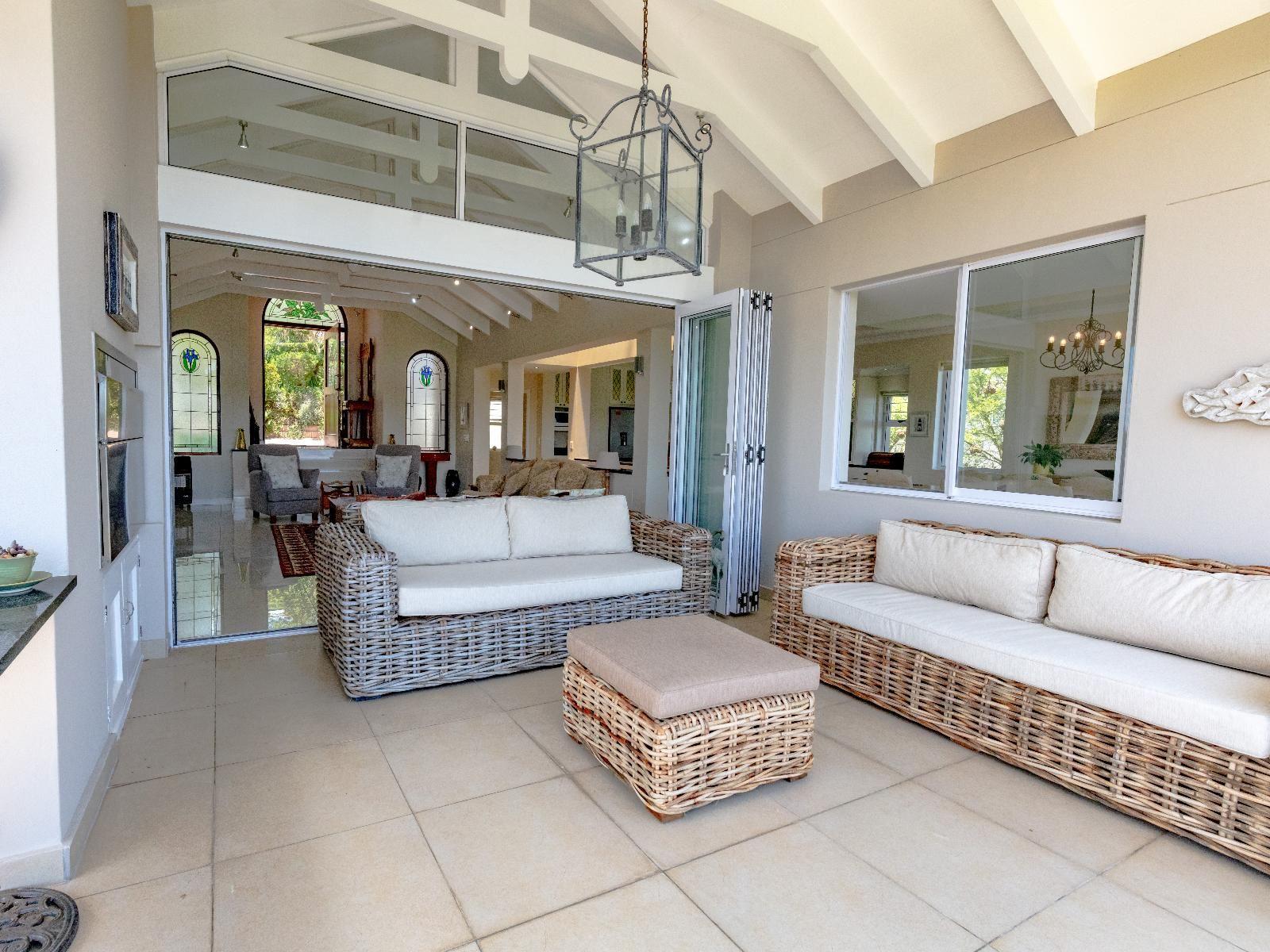 Manhattan Estates Mountain Estate Villa Secure Your Hotel, SelfCatering, or Bed and