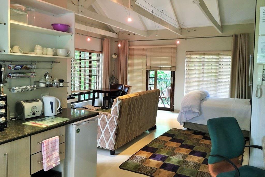 Amanzi Guesthouse Secure Your Holiday, SelfCatering, or Bed and