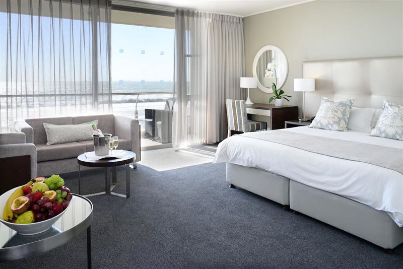 Lagoon Beach Hotel