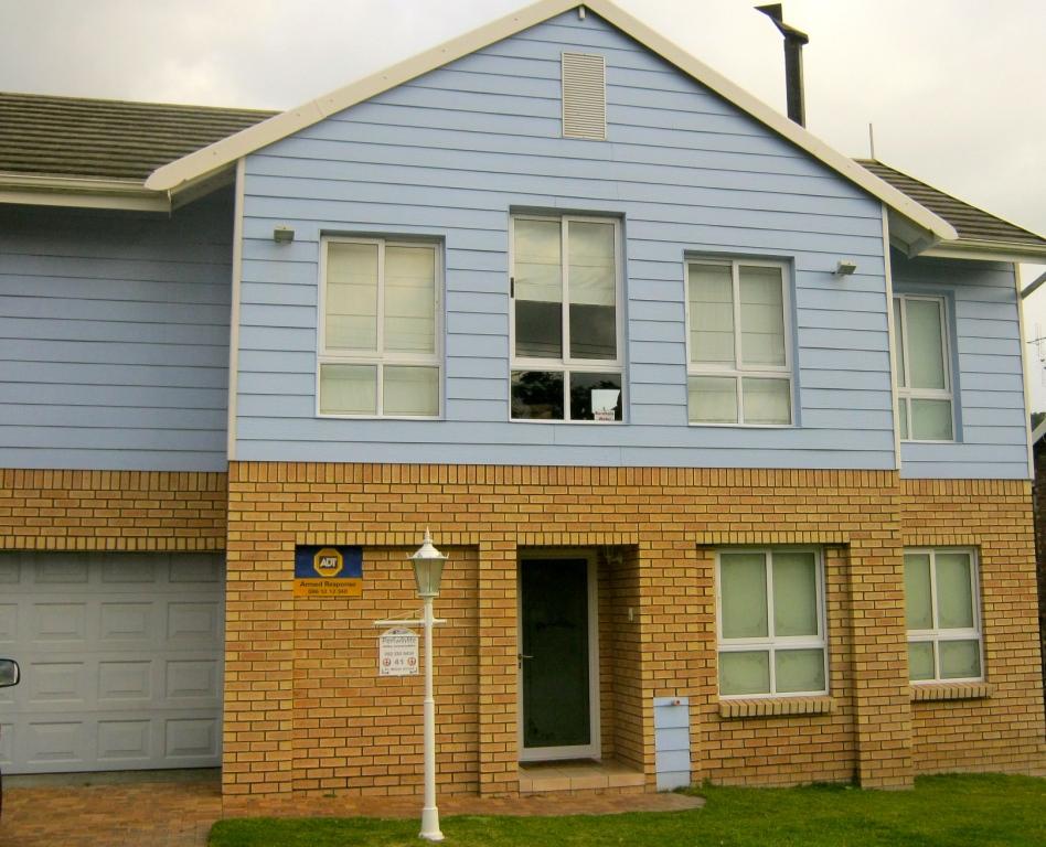 Periwinkle Holiday House Find Your Perfect Lodging, SelfCatering, or