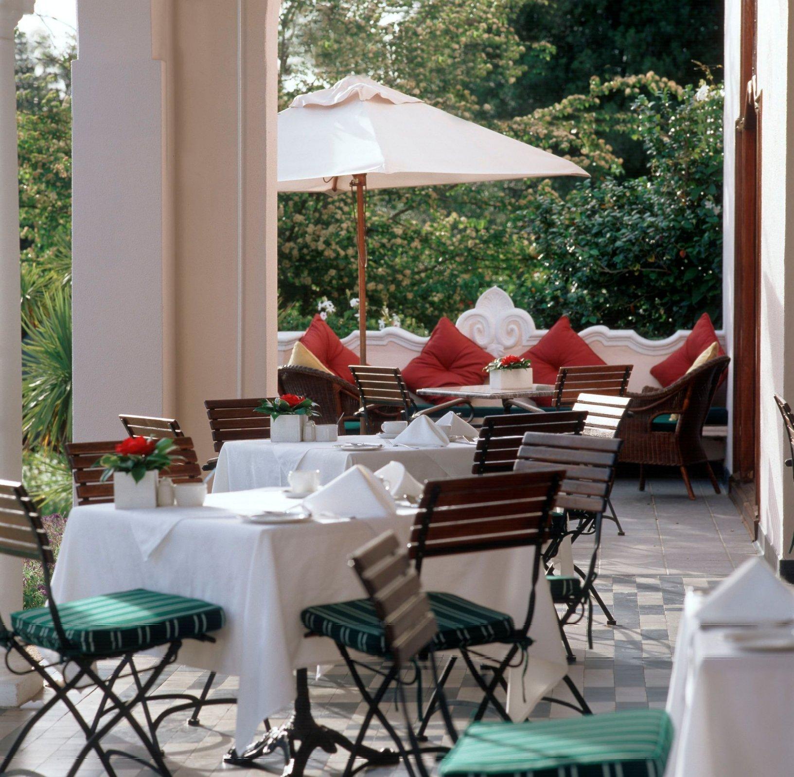 Ashton's restaurant Find Your Perfect Lodging, SelfCatering, or Bed