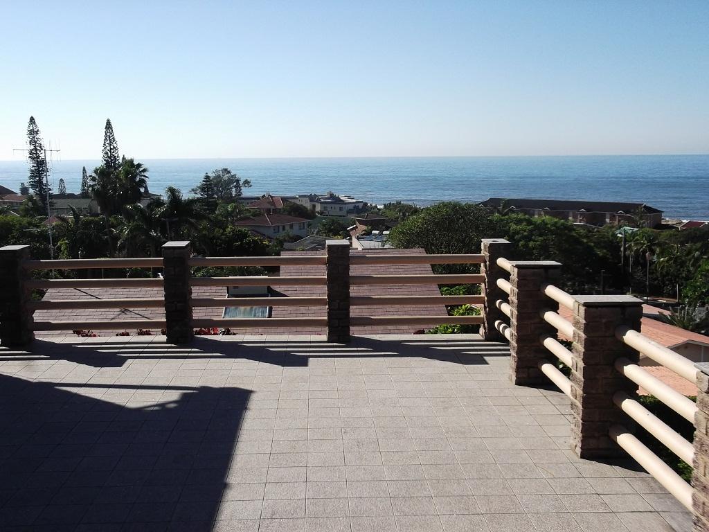 Great Outlook House and Flat