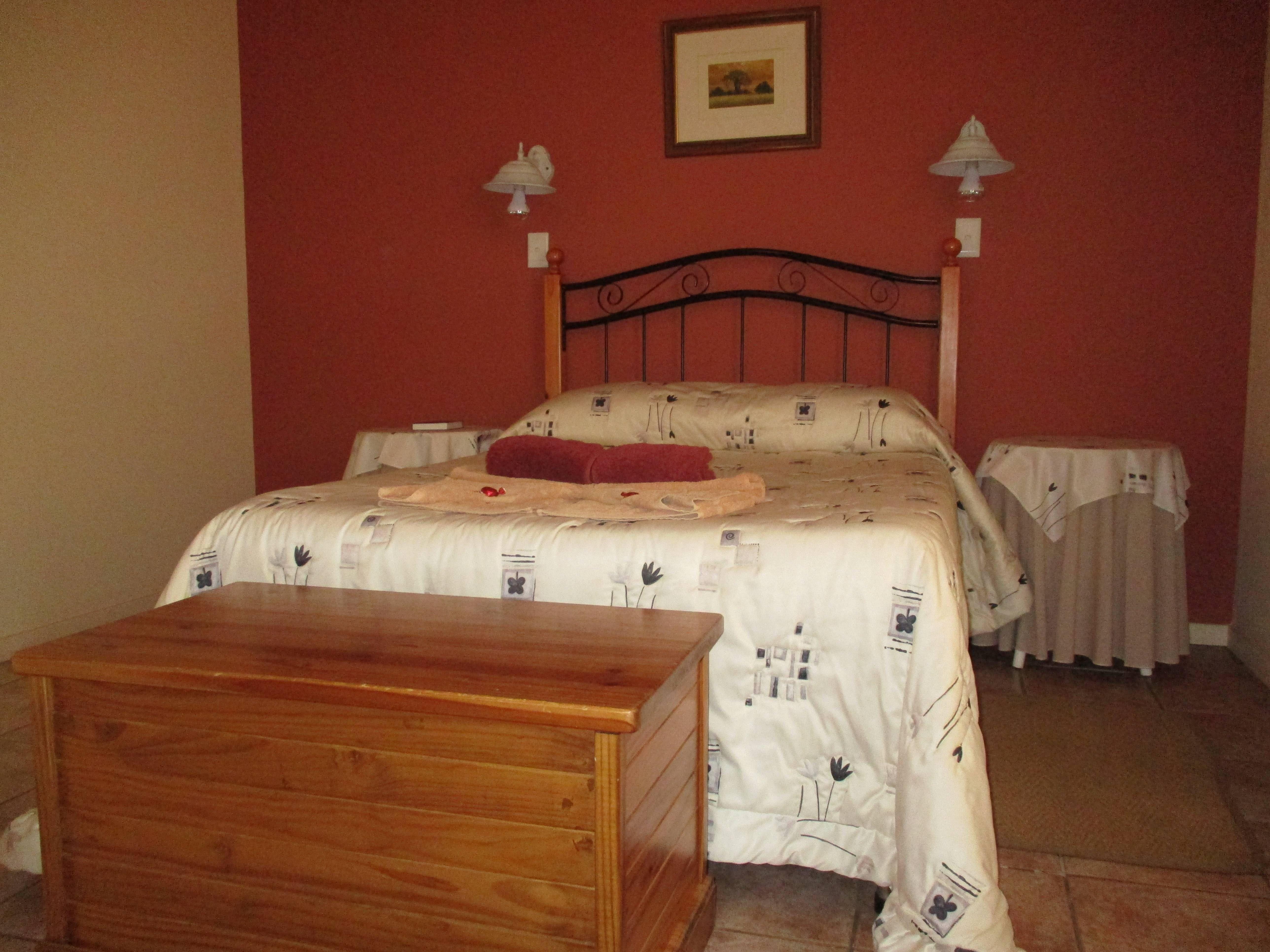 Van Rhyn Guest House Book Your Dream SelfCatering or Bed and Breakfast Now!