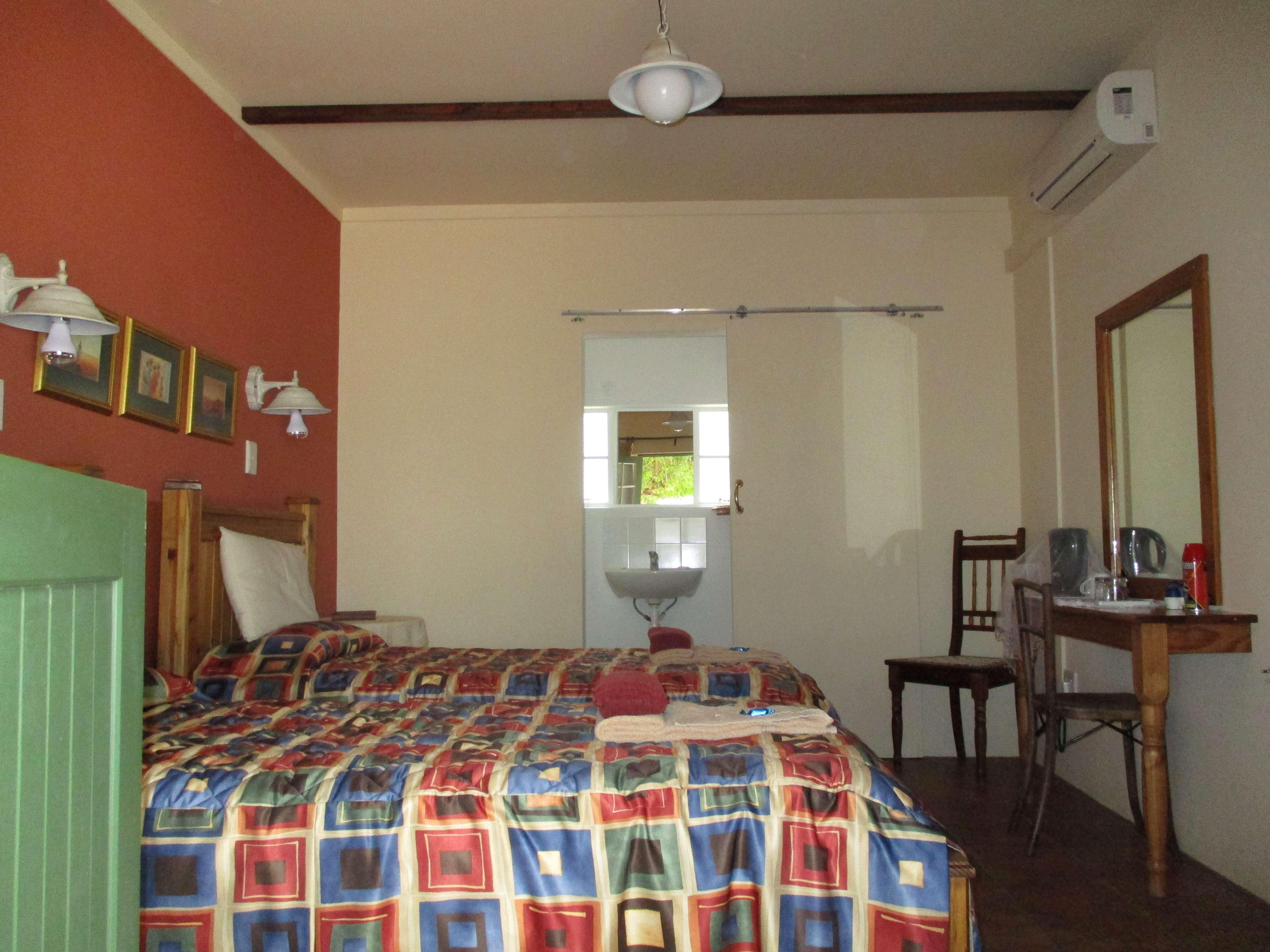 Van Rhyn Guest House Book Your Dream SelfCatering or Bed and Breakfast Now!