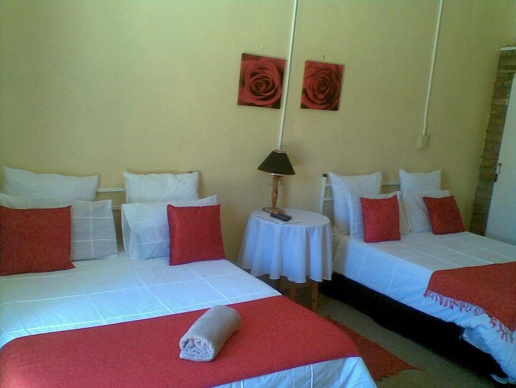 Lorraine's Guest House Book Your Dream SelfCatering or Bed and