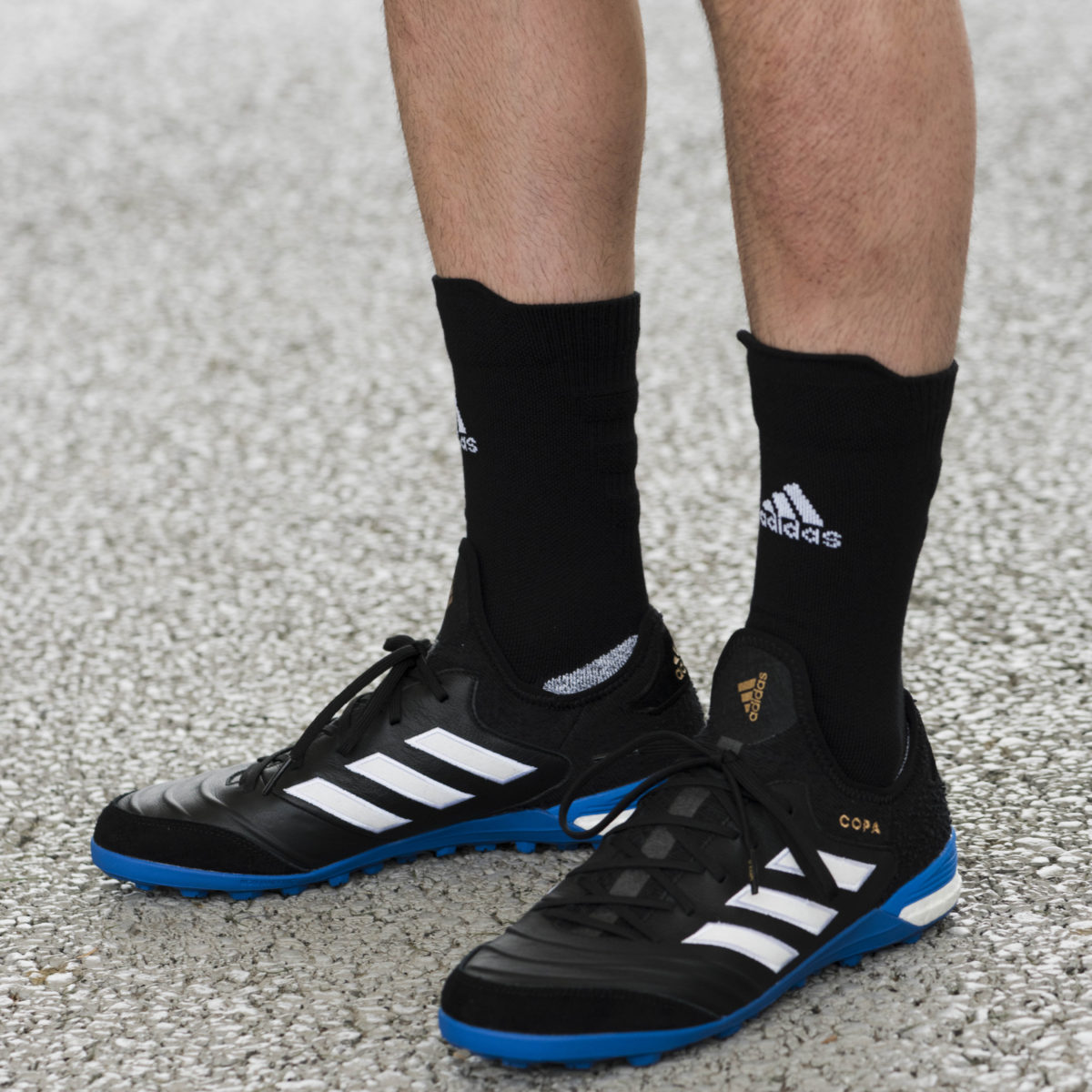 サッカースパイク　アディダスx 15.1 kamo限定国内200足限定 国内240足限定！「アディダスフットボール」×「KAMO」のコラボ