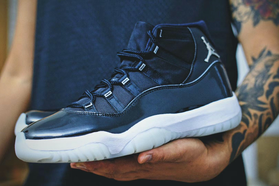 Air Jordan 11 25th Anniversary Black Silver Eyelets CT8012011 2020