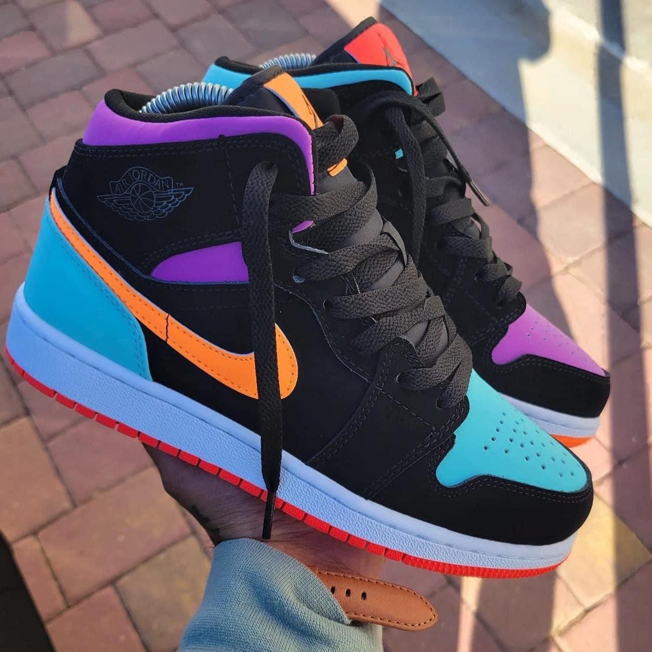 Jordan 1 Mid “Multi Color” Sneakers30 PR