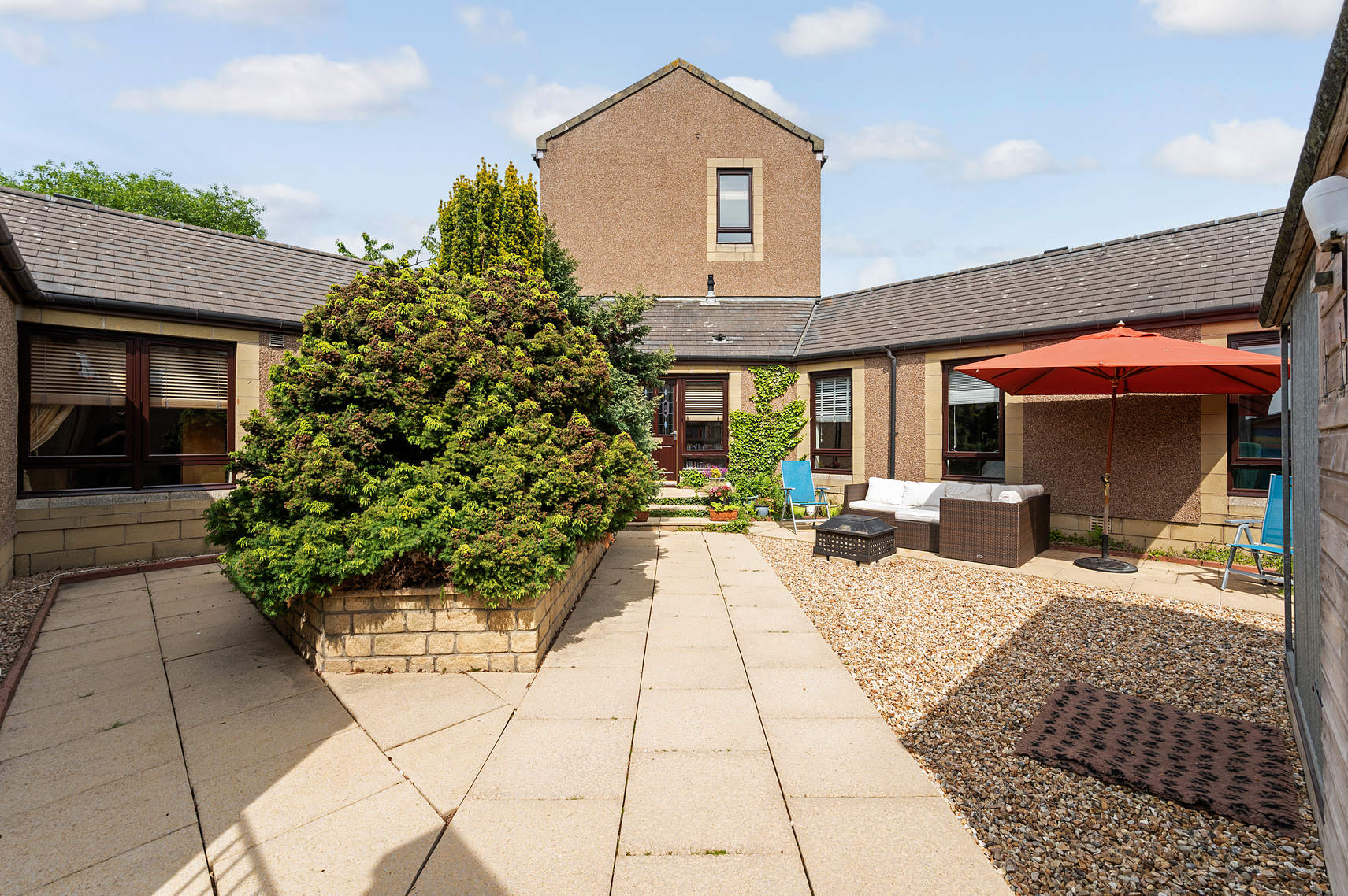 1 Old St Marys Lane, Bo’ness, EH51 9NE Sneddons SSC Solicitors & Estate Agents, West Lothian