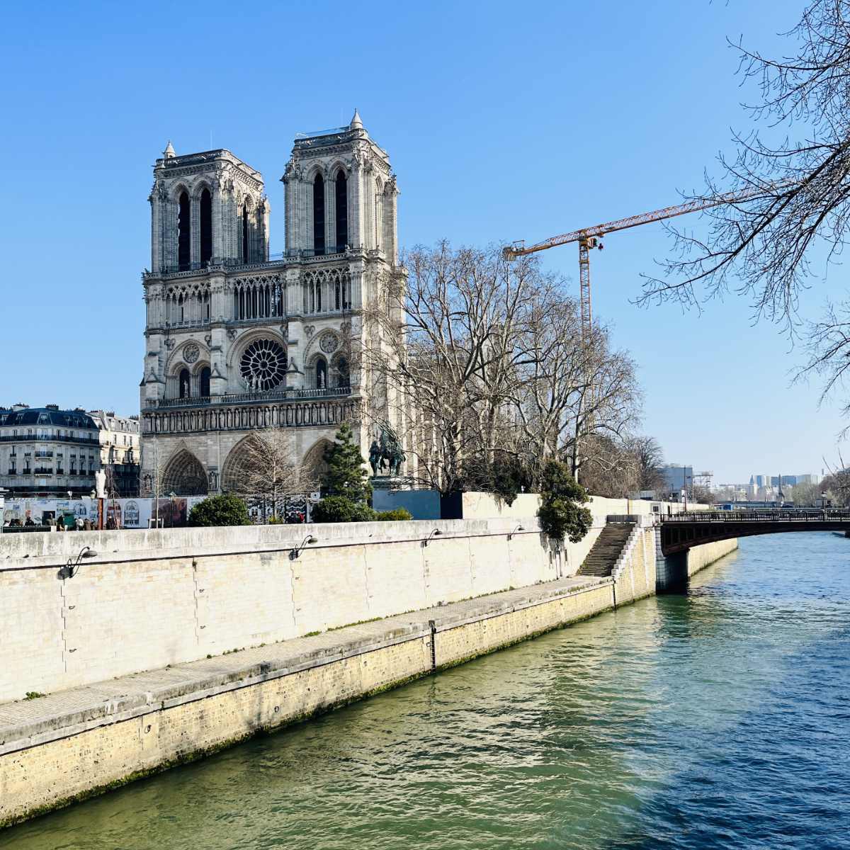 ブランド Large Notre Dame de Paris for lovers CubicFun 3D Architecture