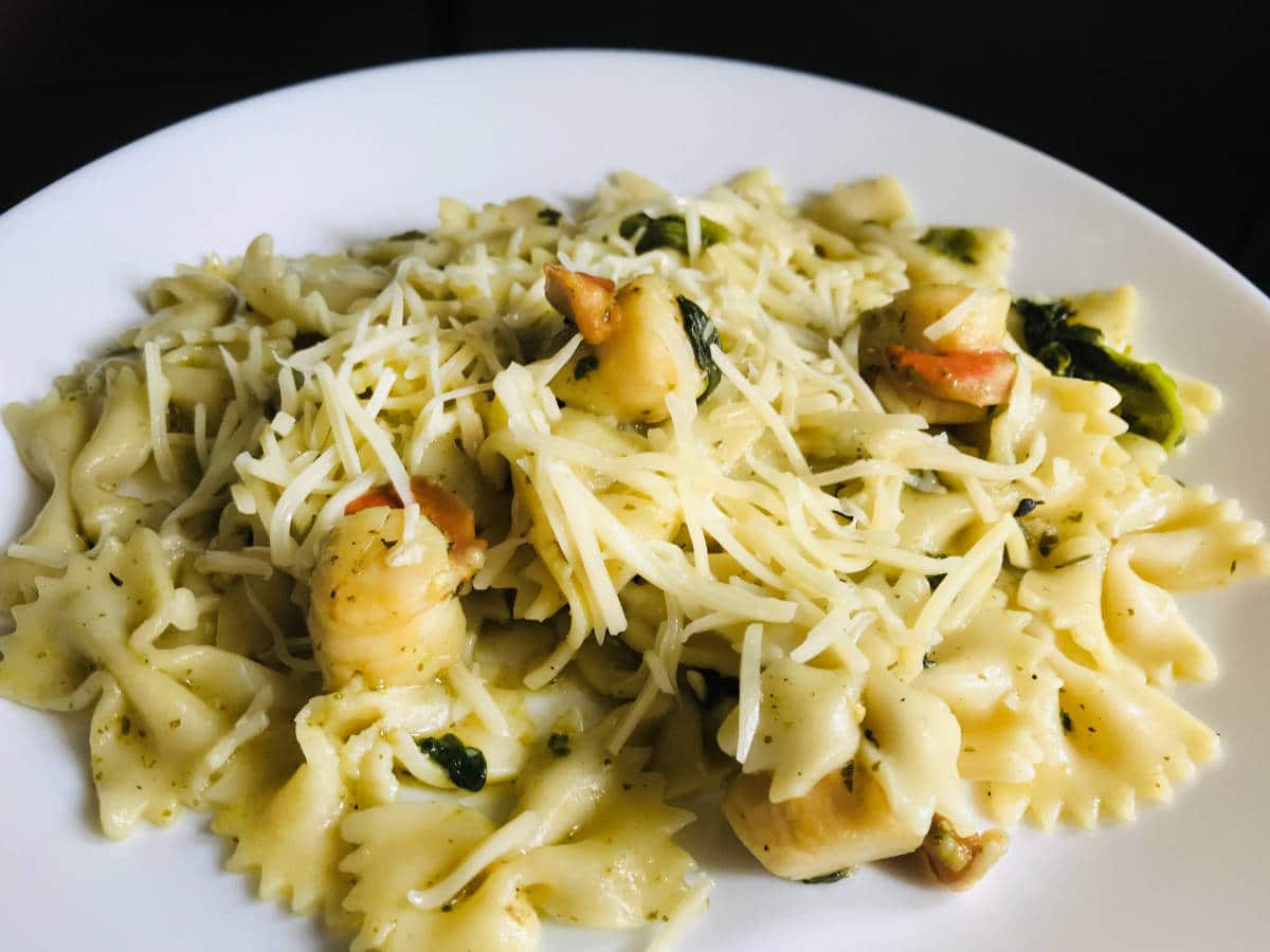 Scallops and spinach pasta, with mushrooms (Instant Pot)