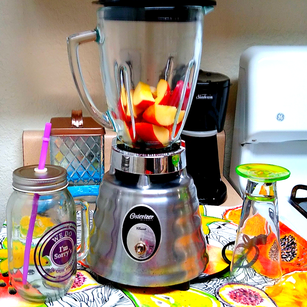 HOW TO DEEP CLEAN A BLENDER THE PROPER WAY
