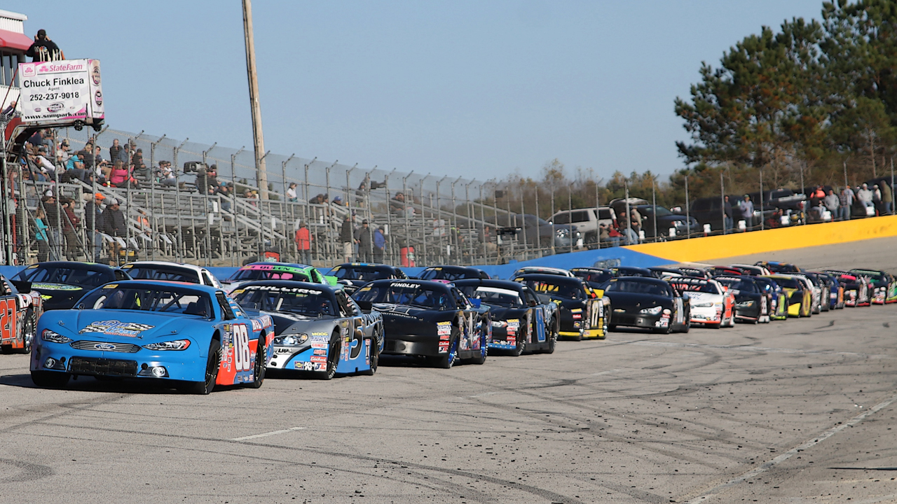 NEWS & NOTES 17th Thanksgiving Classic presented by Solid Rock