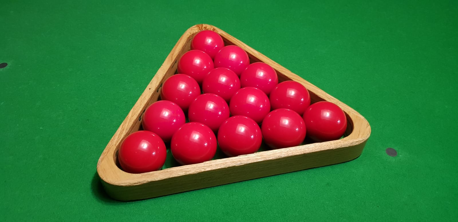 Snooker triangles and cue racks Snooker Spot