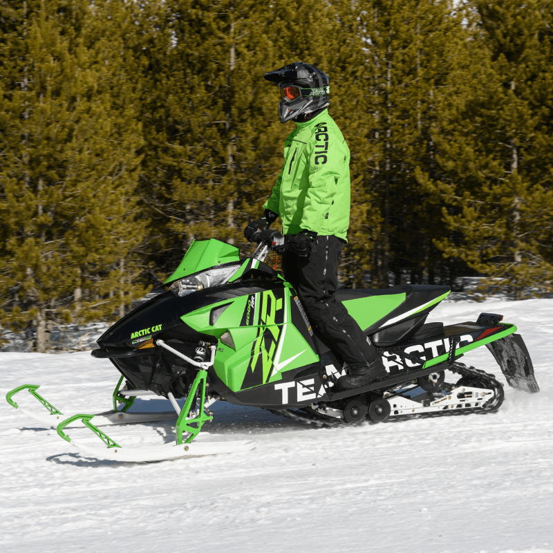 Snowmobiling in Manitoba SnoRiders