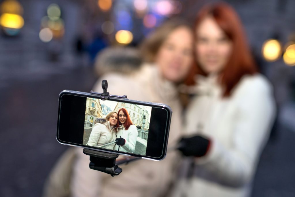 How To Connect Your Selfie Stick To Your Phone For Perfect Selfies