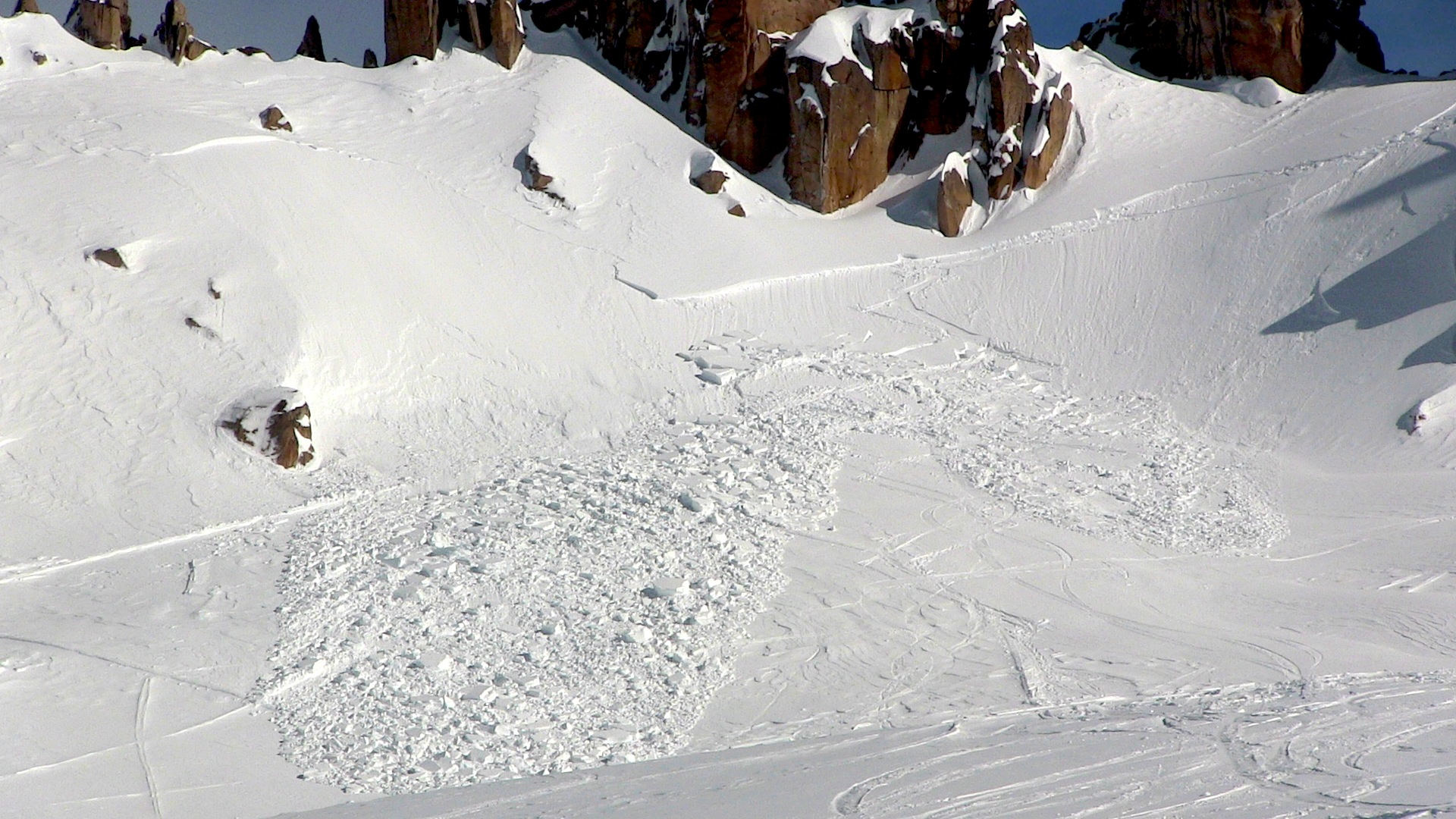 Skier Triggered Avalanche at Catedral Ski Resort in Bariloche