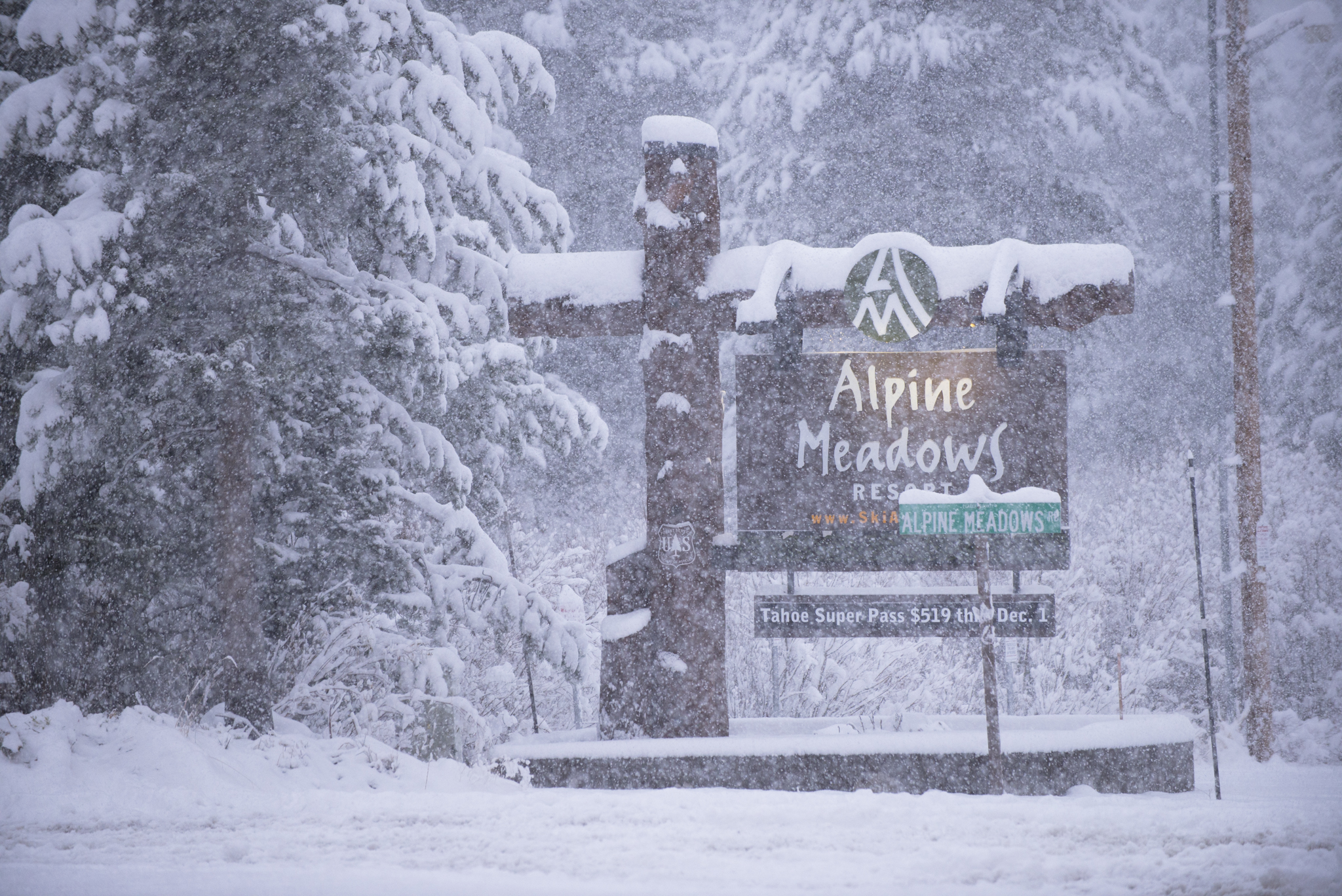 NOAA California Storm Upgraded Up to 2FEET of Snow Forecast Today