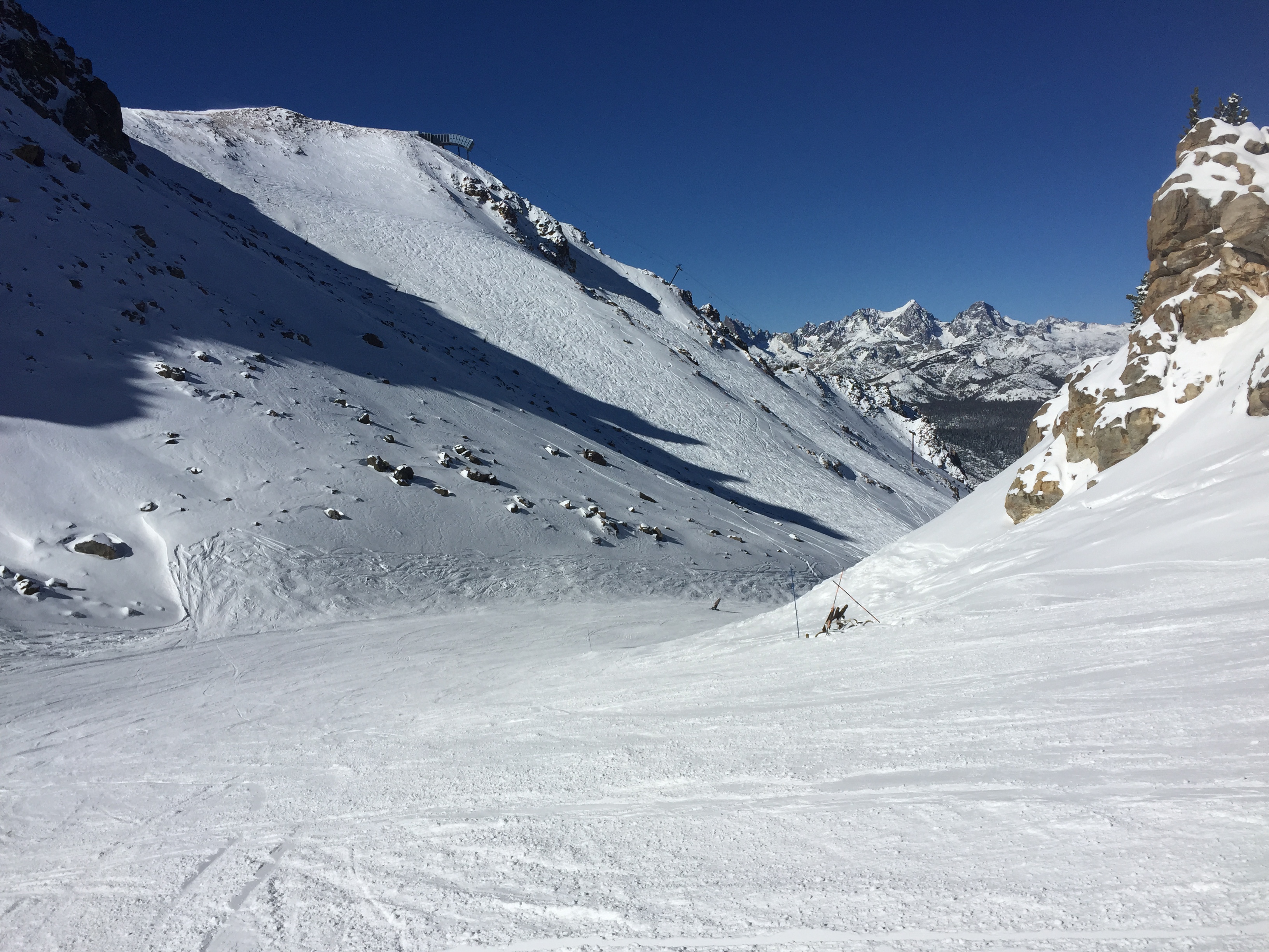 Mammoth, CA Conditions Report 2,100Vertical Feet, 5 Lifts, 10 Trails