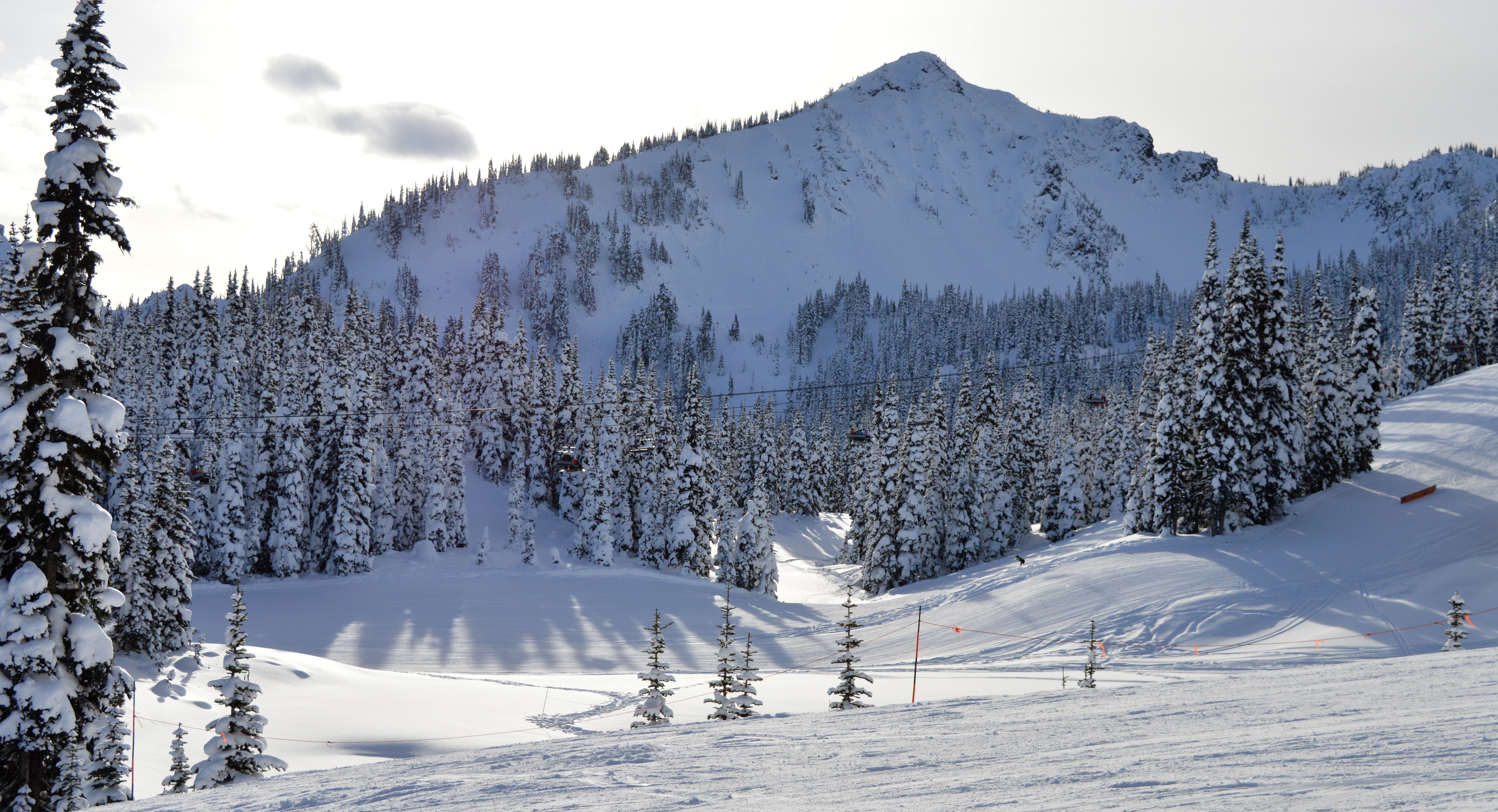 Crystal Mountain, WA Conditions Report Cold Groomers then Back to