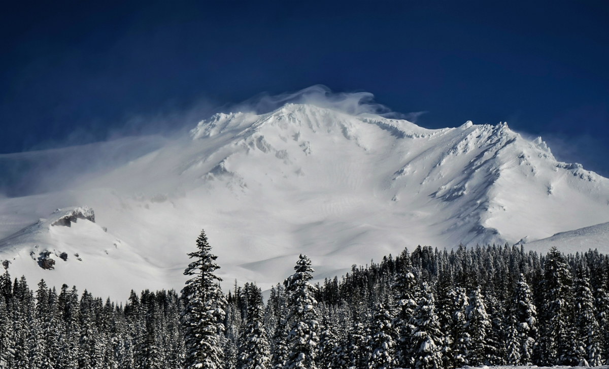 Mt. Shasta Conditions Report Plenty of Snow & Beautiful Bluebird