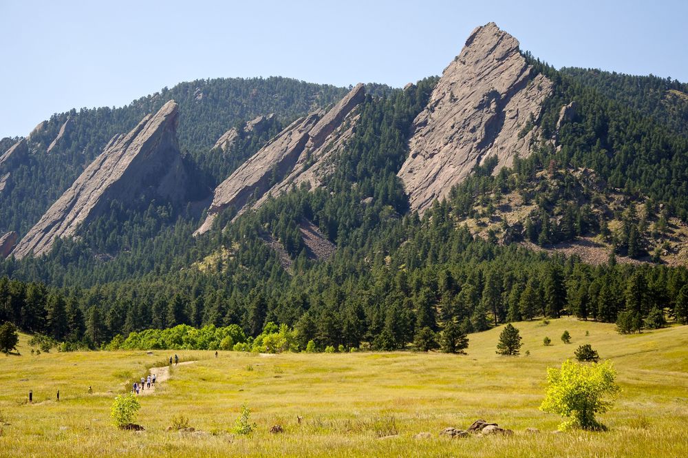 Colorado Runner Climbs 1,000 Feet Up First Boulder Flatiron in Under 10 Minutes! SnowBrains