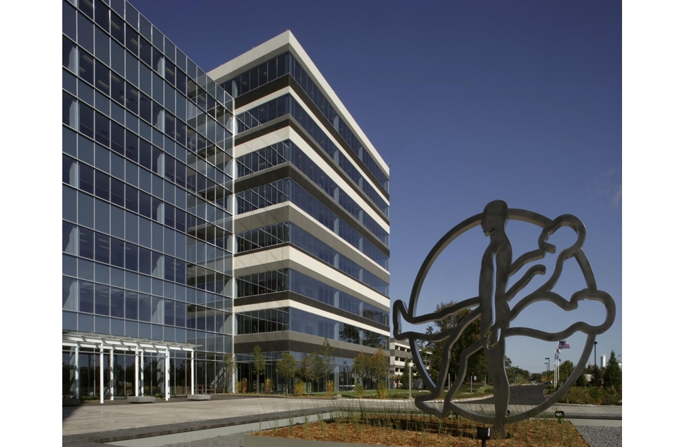 MEDTRONIC CRDM CAMPUS Snow Kreilich Architects