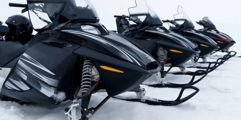 How Much Does It Cost to Rent a Snowmobile? (Prices Est.)