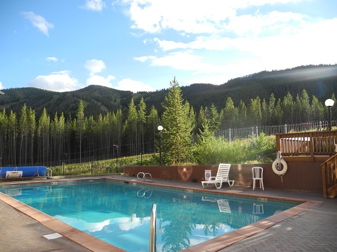 The Vintage Ski Vacation Package Winter Park rersort Colorado deals