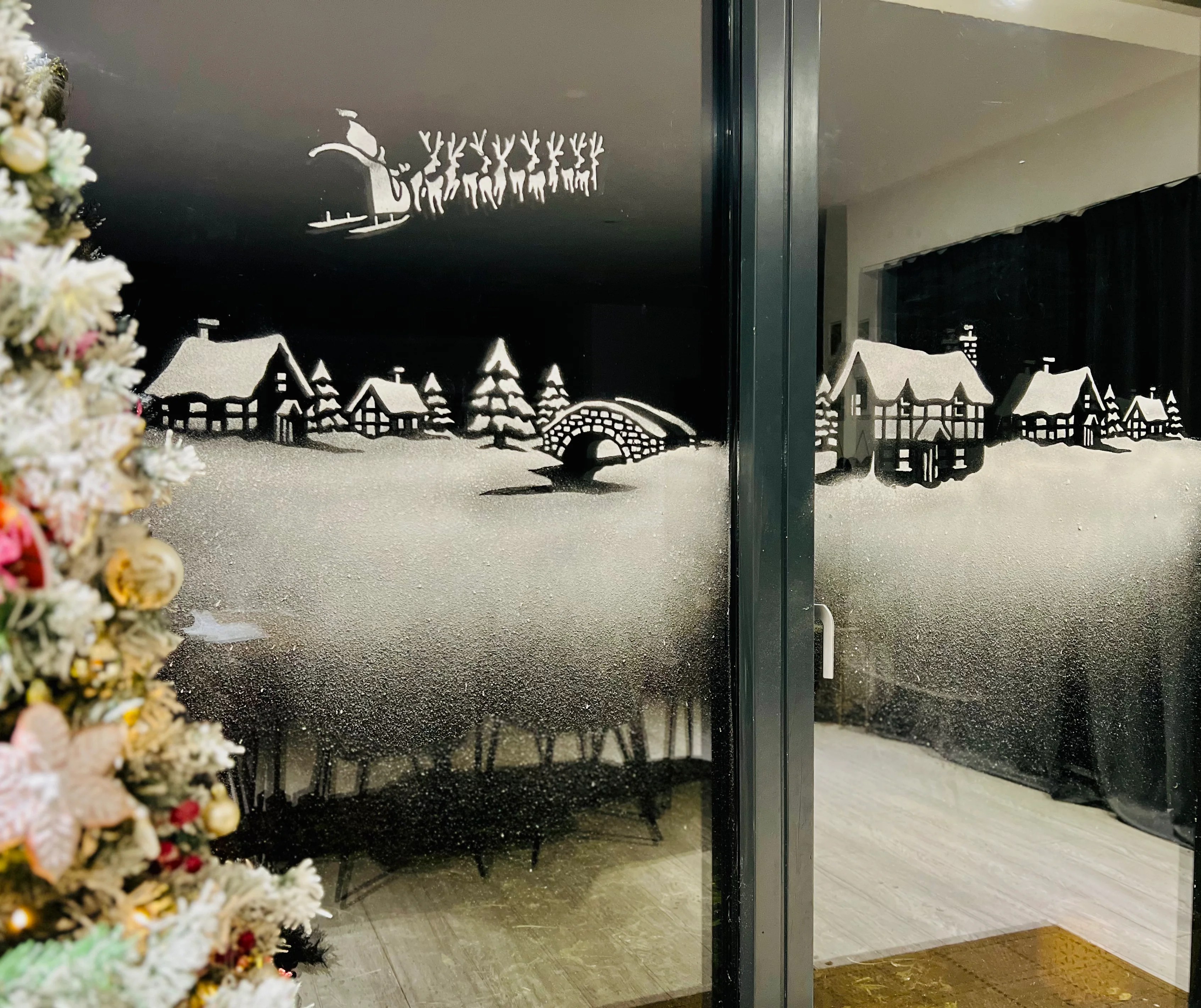 Christmas Reusable Window Stencils 4Pack Snow Windows