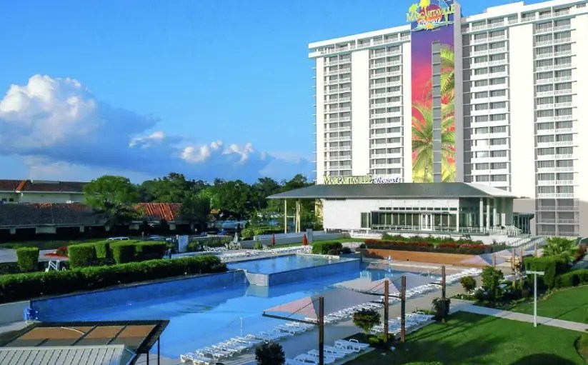 Chill Out & Golf At Margaritaville Golf Course Resorts