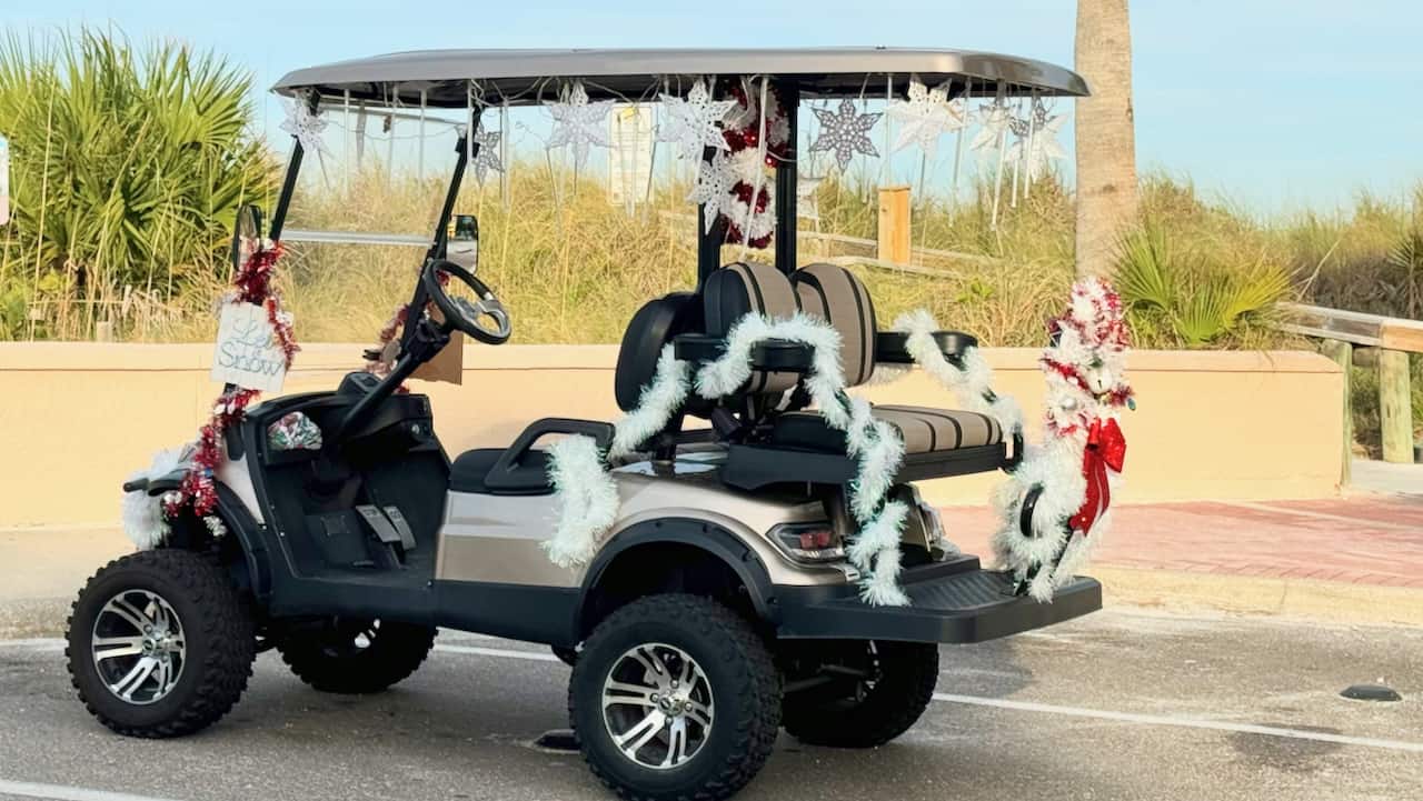 20 Golf Cart Christmas Decorations For More Holiday Cheer 🎄