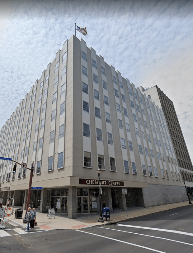 South 4th Street Chestnut Center (For Lease) Louisville, KY