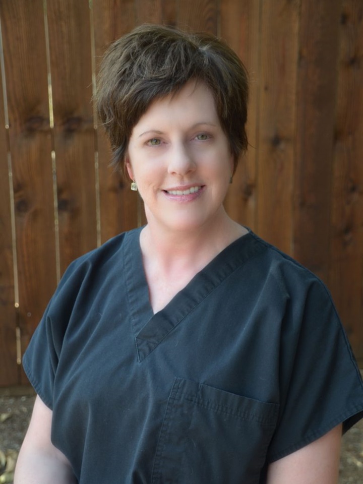 Veterinarian In Arlington, TX 76012 Sanford Oaks Animal Clinic