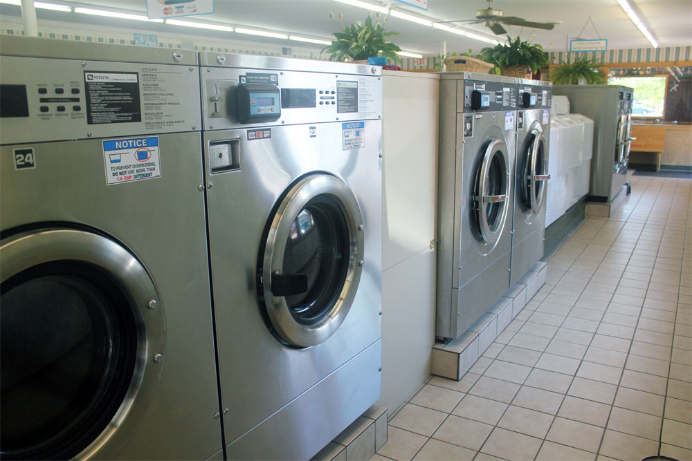 Contact Soap N' Suds