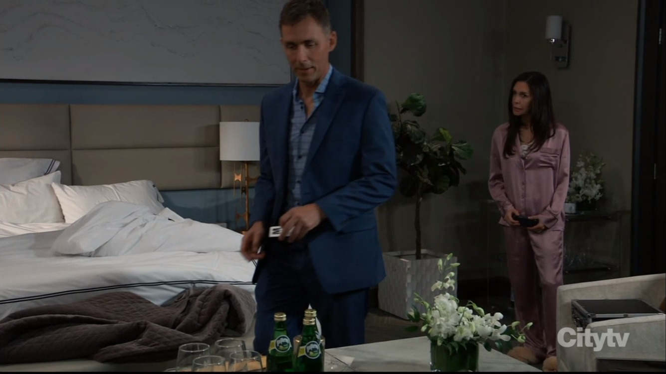 GH recap Eddie Sings to Olivia, Sonny Suspicious of Valentin