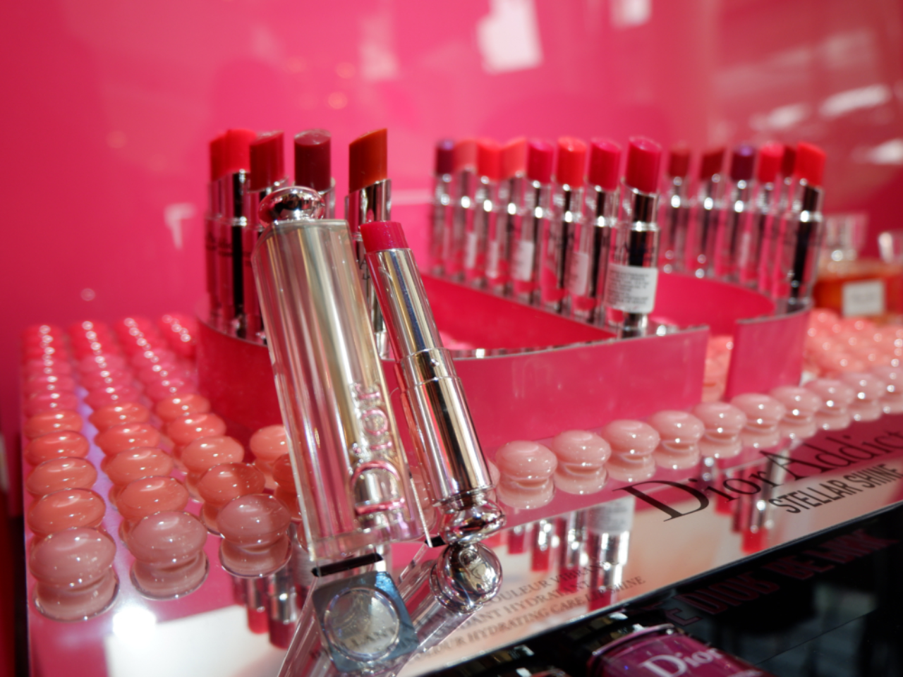 Dior Addict Stellar Shine, Produk Terbaru dari Dior yang Siap Manjakan Pencinta Lipstik Pink