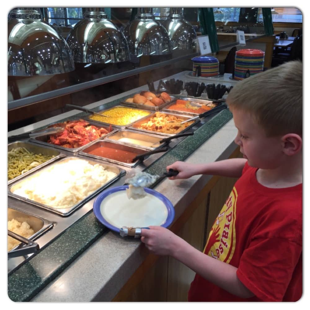 Giveaway for HomeTown Buffet I VeggieTales Beauty & The Beet SoCal