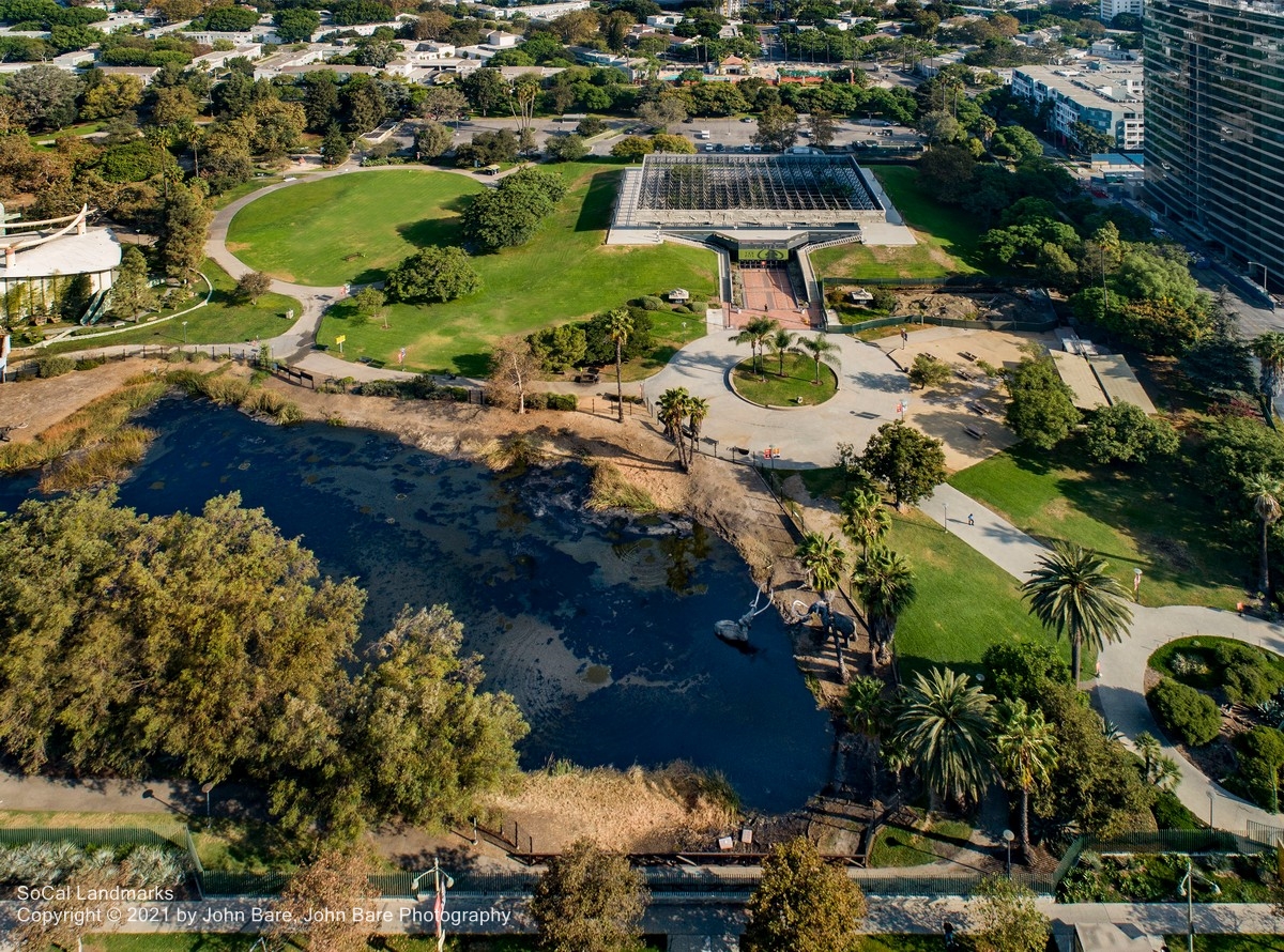 La Brea Tar Pits in Los Angeles SoCal Landmarks