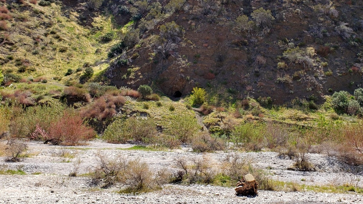 Bear Canyon Mine in Soledad Canyon SoCal Landmarks